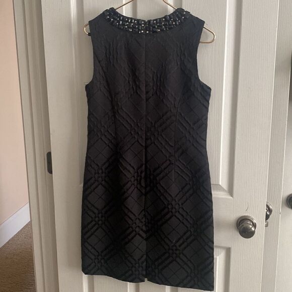 Chetta B Sheath Cocktail Dress, Size 8 Jeweled Neckline - Picture 4 of 5